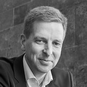 Dr. Carsten Bange